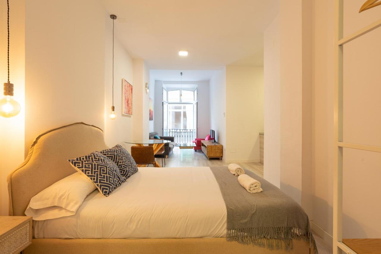 Ferienwohnung Urbe10 Plaza De La Constucion Premium Loft Málaga Exterior foto