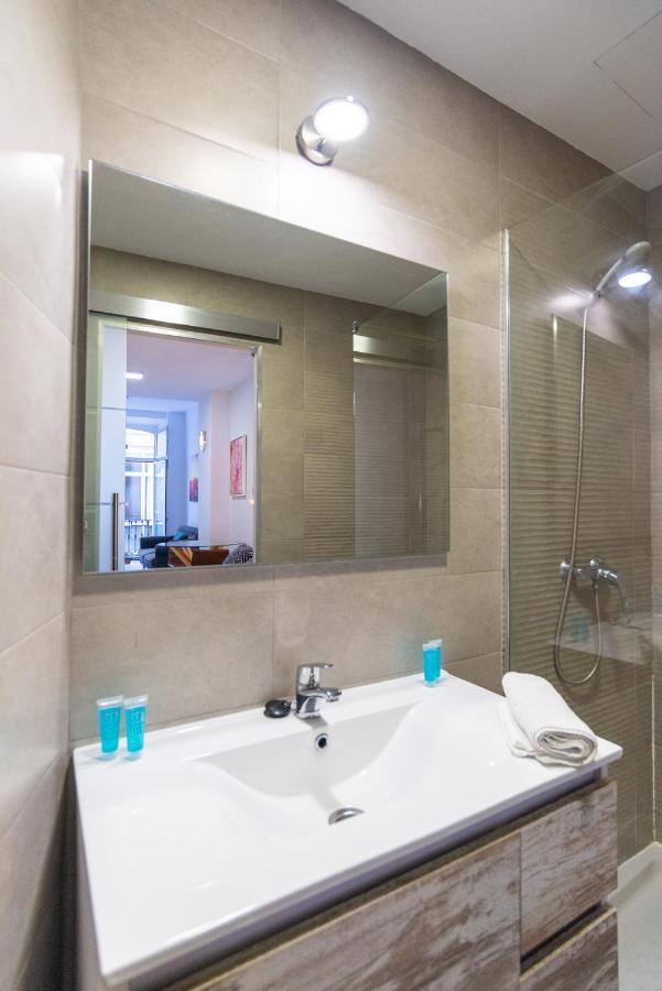 Ferienwohnung Urbe10 Plaza De La Constucion Premium Loft Málaga Exterior foto